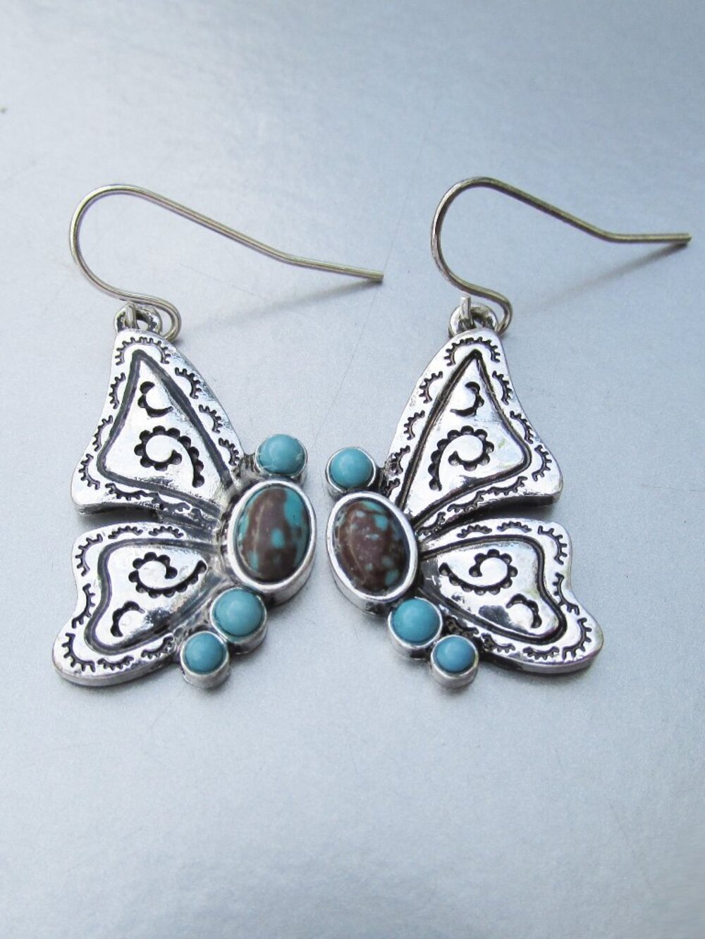Handmade Howlite BUTTERFLY Sterling & Silver Tone Dangle Earrings - Picture 1 of 2